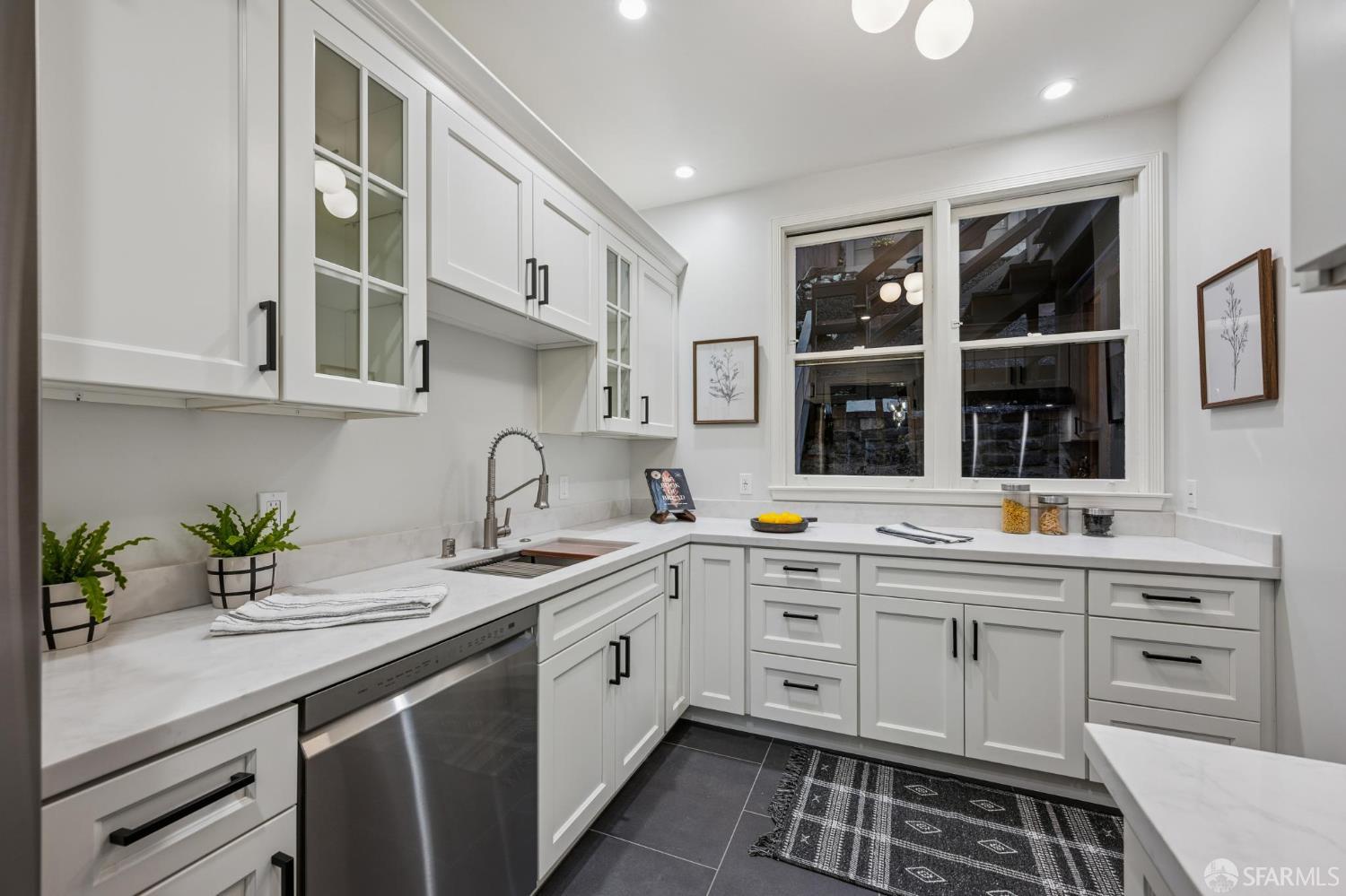 Detail Gallery Image 60 of 74 For 176 Laidley St, San Francisco,  CA 94131 - 2 Beds | 1/1 Baths
