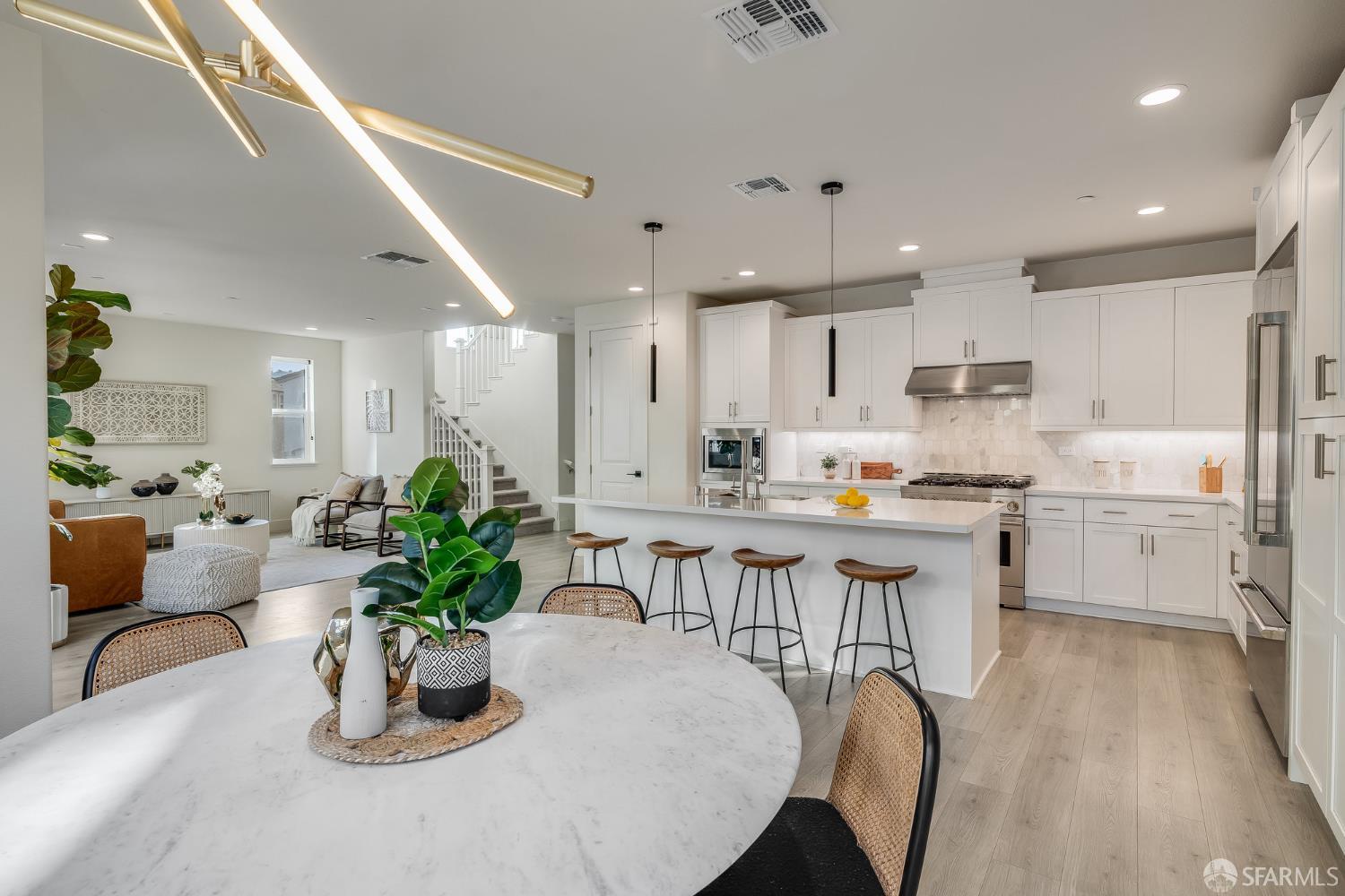 Detail Gallery Image 18 of 63 For 106 Miraluna Way, San Bruno,  CA 94066 - 4 Beds | 3 Baths