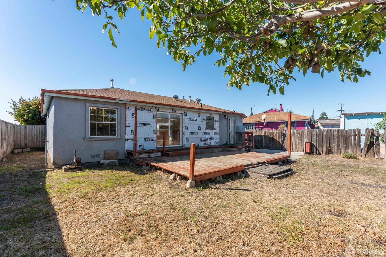 Detail Gallery Image 38 of 42 For 220 Louvaine Ave, Oakland,  CA 94603 - 2 Beds | 1 Baths