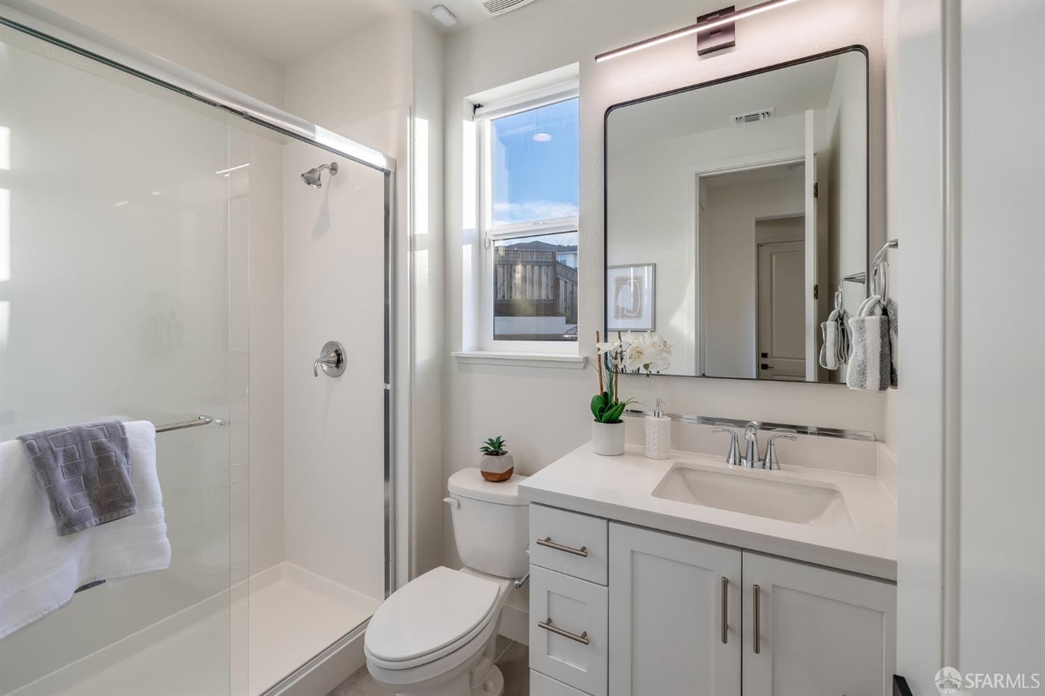 Detail Gallery Image 23 of 63 For 106 Miraluna Way, San Bruno,  CA 94066 - 4 Beds | 3 Baths