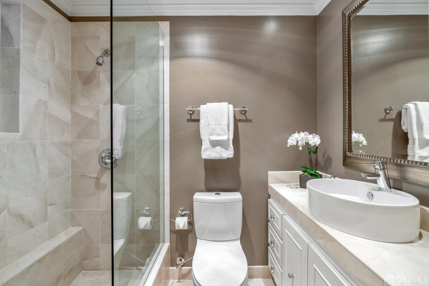 Detail Gallery Image 35 of 44 For 101 Farnum St, San Francisco,  CA 94131 - 3 Beds | 2 Baths