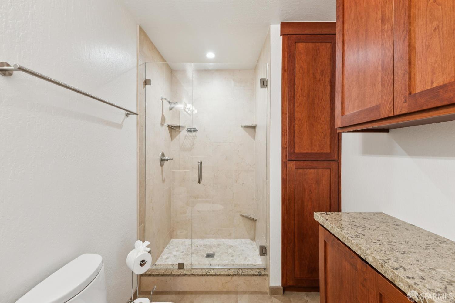 Detail Gallery Image 59 of 86 For 2 Beaumont Ct, Lafayette,  CA 94549 - 6 Beds | 3/1 Baths