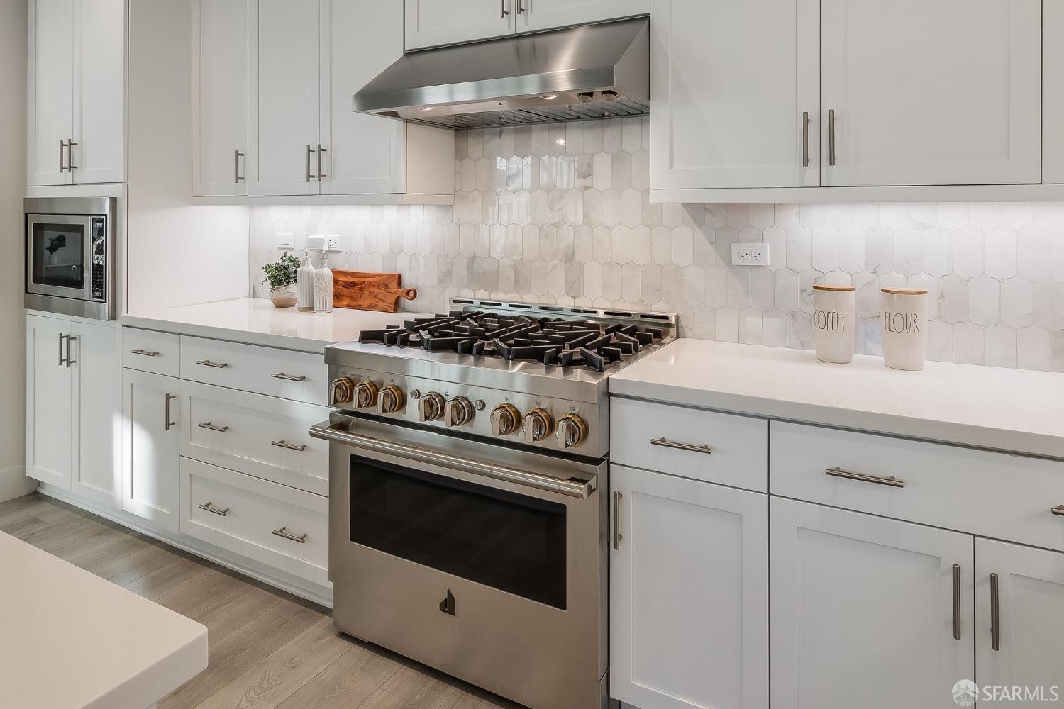 Detail Gallery Image 14 of 63 For 106 Miraluna Way, San Bruno,  CA 94066 - 4 Beds | 3 Baths