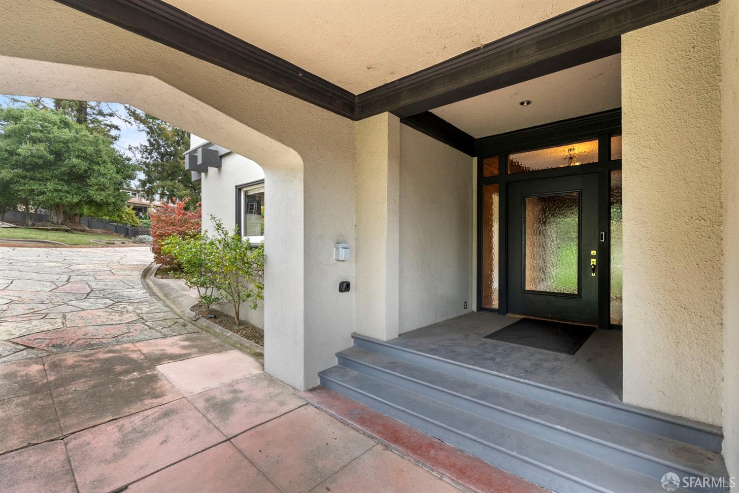 Detail Gallery Image 5 of 95 For 415 Pacific Ave, Piedmont,  CA 94611 - 6 Beds | 4/1 Baths