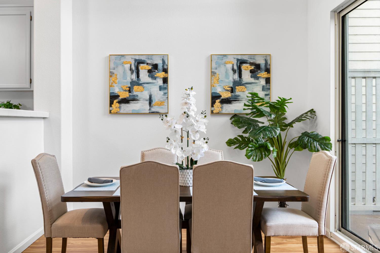 Detail Gallery Image 12 of 43 For 2108 Thistle Ct, Hayward,  CA 94542 - 3 Beds | 2/1 Baths