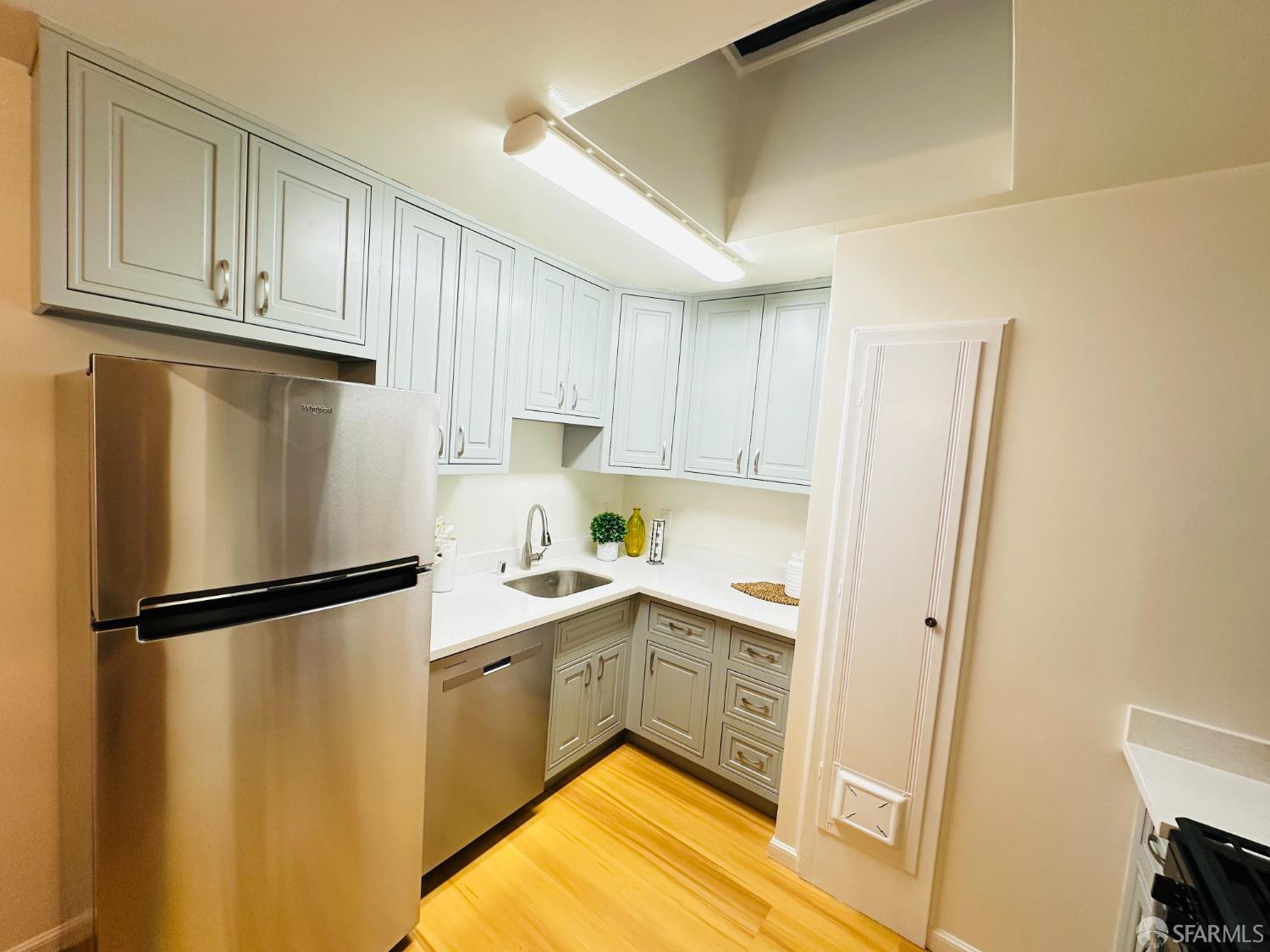 Detail Gallery Image 11 of 45 For 1746 47th Ave, San Francisco,  CA 94122 - 2 Beds | 1 Baths