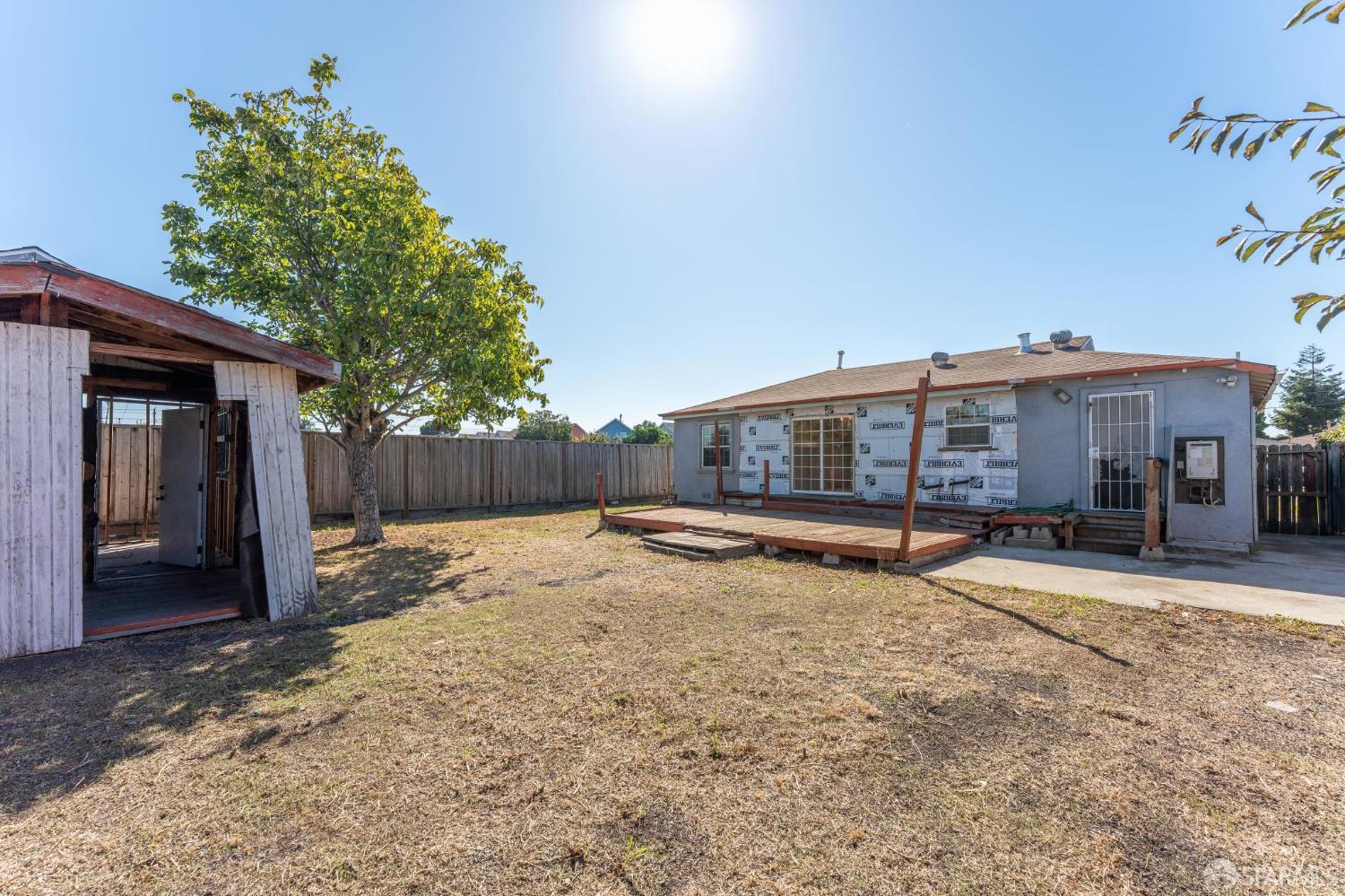 Detail Gallery Image 35 of 42 For 220 Louvaine Ave, Oakland,  CA 94603 - 2 Beds | 1 Baths