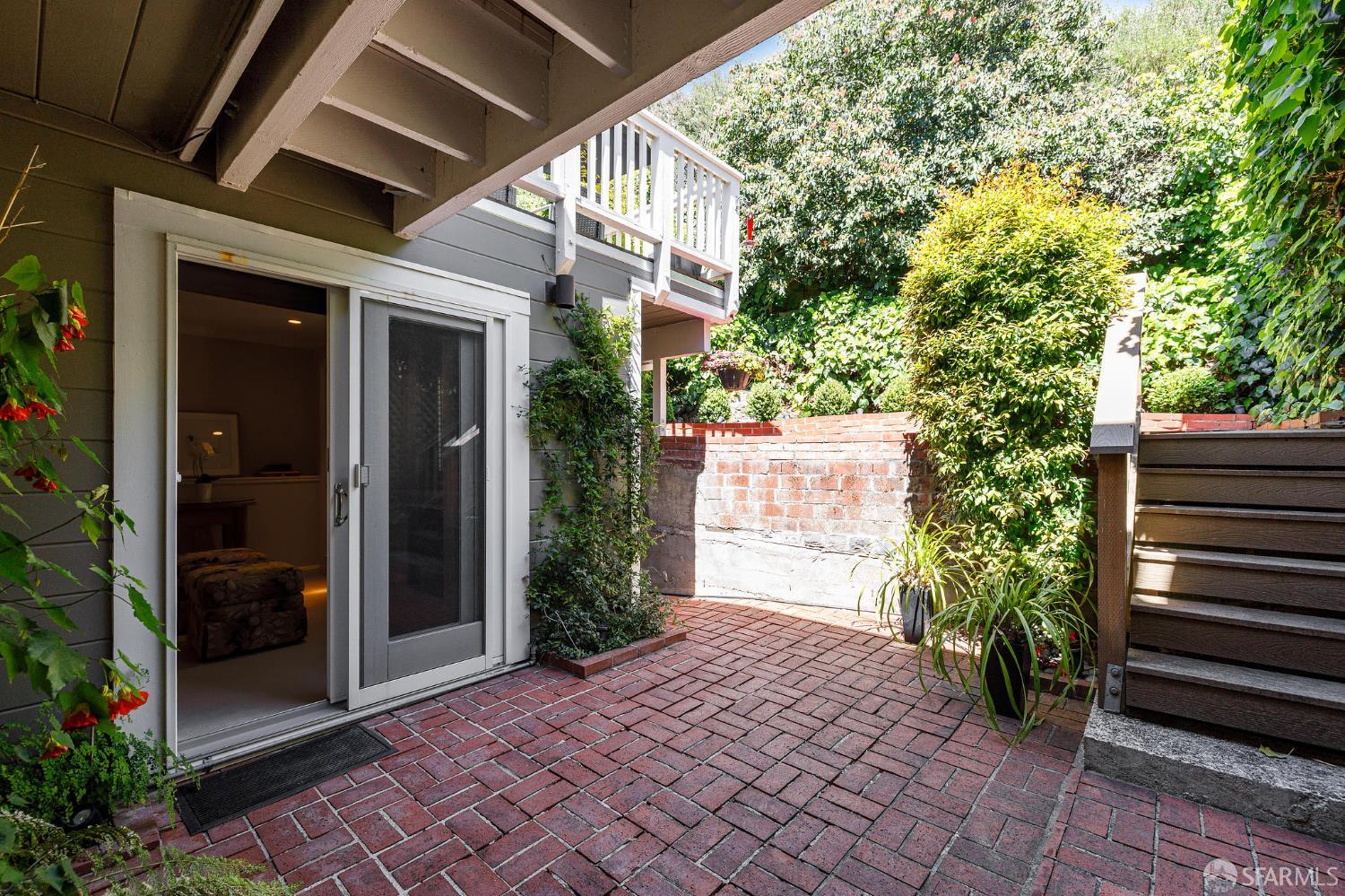 Detail Gallery Image 36 of 44 For 101 Farnum St, San Francisco,  CA 94131 - 3 Beds | 2 Baths