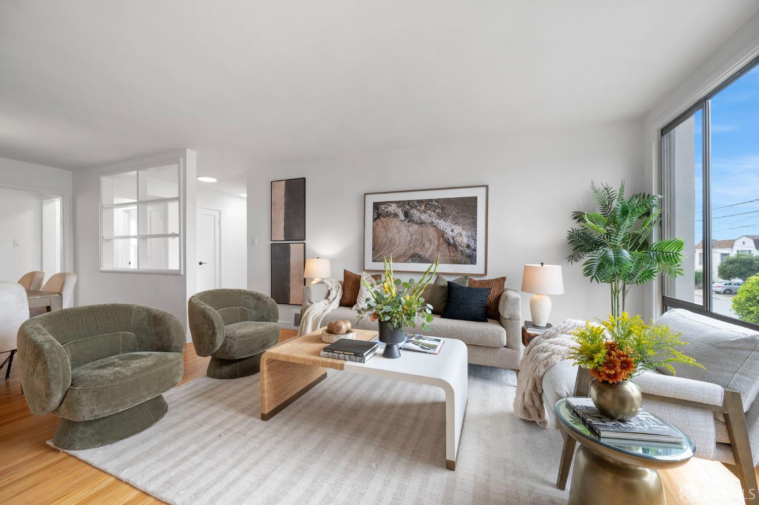 Detail Gallery Image 6 of 42 For 1862 40th Ave, San Francisco,  CA 94122 - 3 Beds | 2 Baths