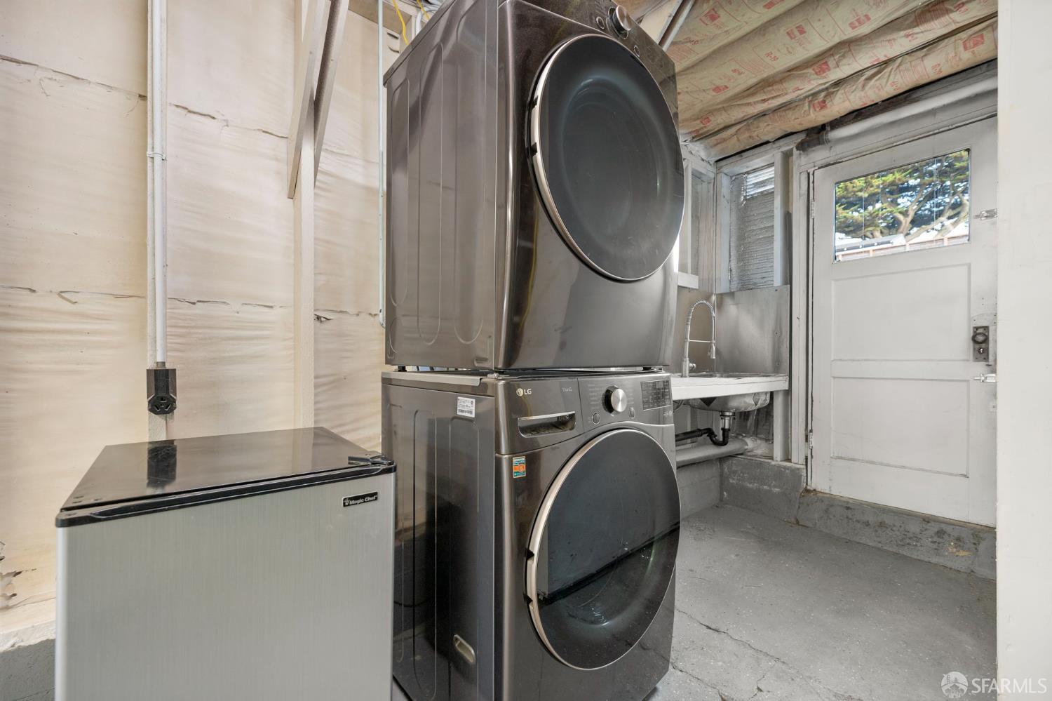 Detail Gallery Image 36 of 42 For 1862 40th Ave, San Francisco,  CA 94122 - 3 Beds | 2 Baths