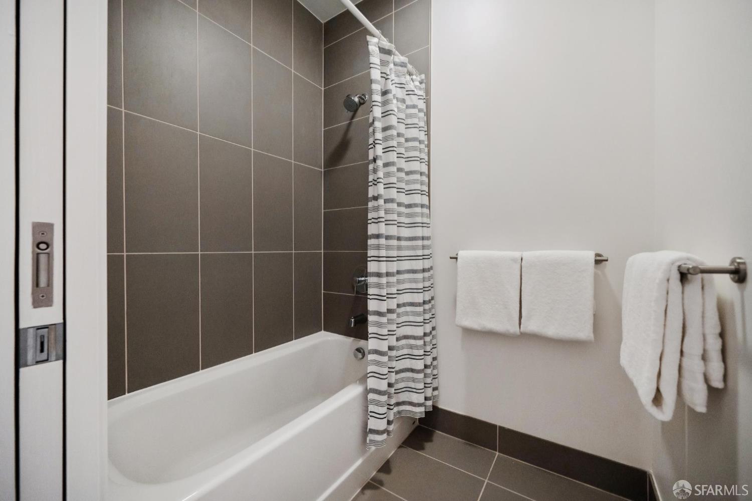 Detail Gallery Image 24 of 46 For 35 Dolores St #306,  San Francisco,  CA 94103 - 2 Beds | 2 Baths