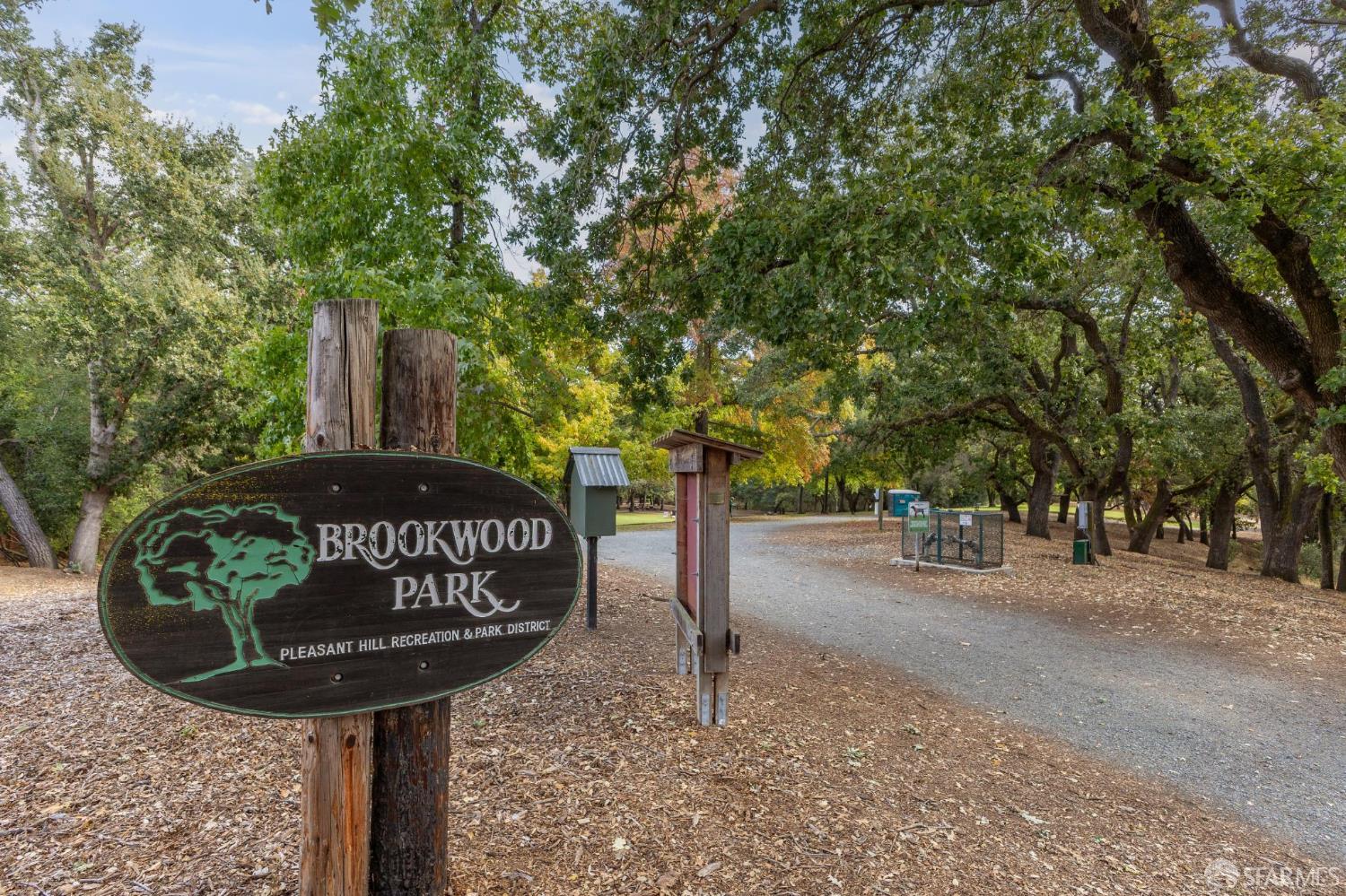 Detail Gallery Image 84 of 86 For 2 Beaumont Ct, Lafayette,  CA 94549 - 6 Beds | 3/1 Baths