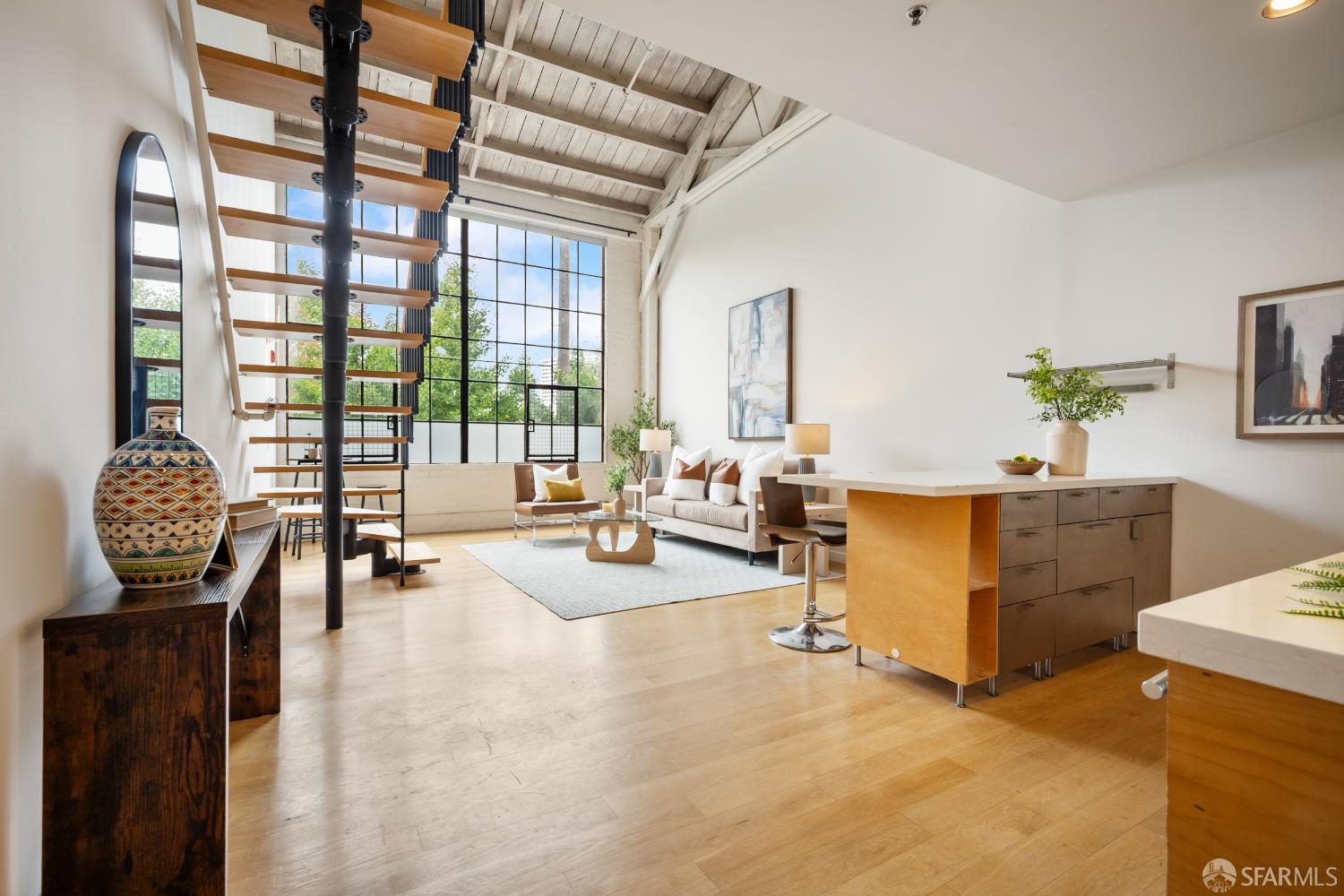 Detail Gallery Image 3 of 24 For 1018 4th Ave #120,  Oakland,  CA 94606 - 0 Beds | 1 Baths