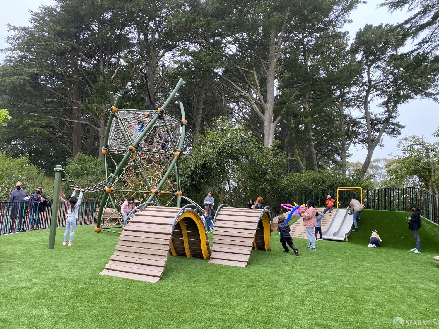 Detail Gallery Image 87 of 97 For 1983 15th Ave, San Francisco,  CA 94116 - 5 Beds | 4/1 Baths