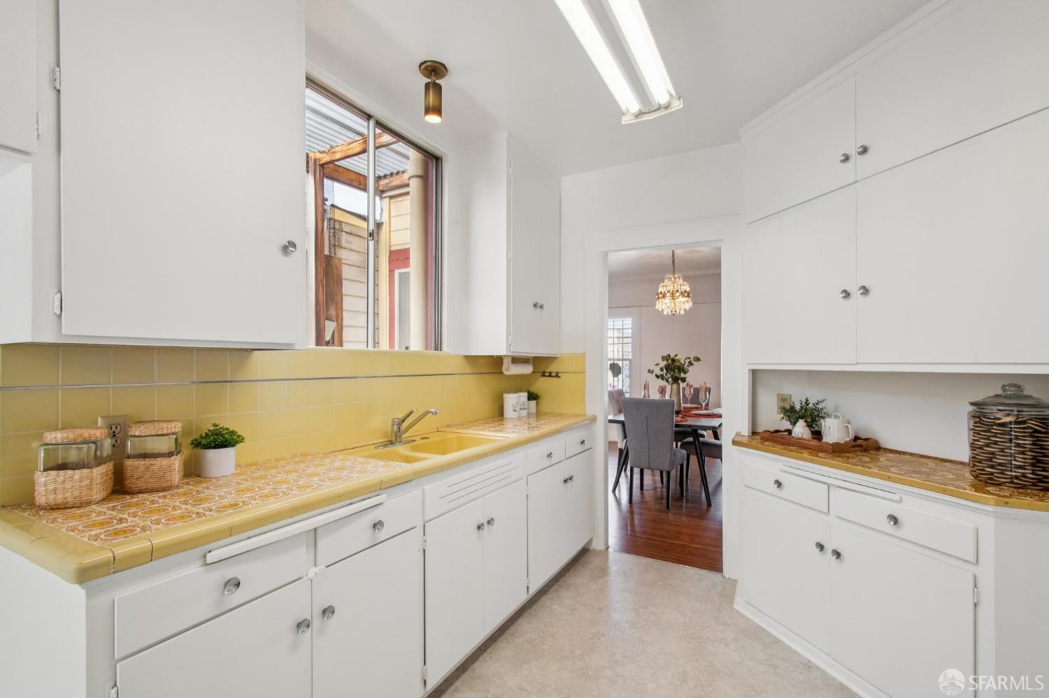 Detail Gallery Image 17 of 34 For 24 Rolph St, San Francisco,  CA 94112 - 2 Beds | 2 Baths