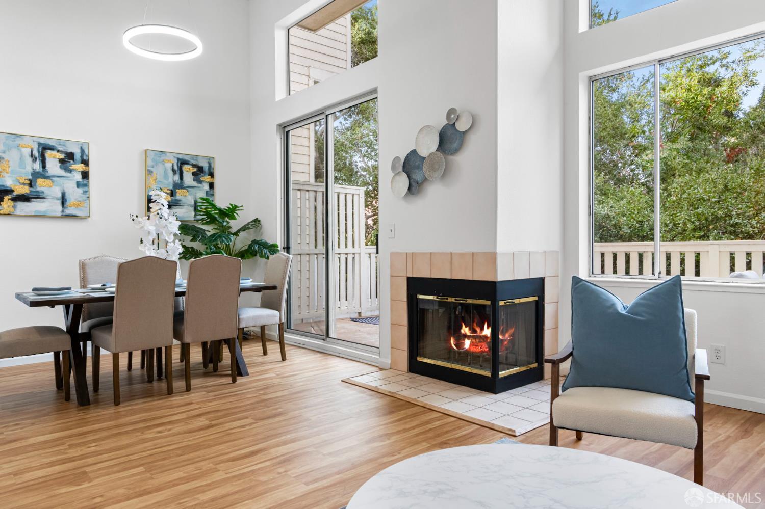 Detail Gallery Image 8 of 43 For 2108 Thistle Ct, Hayward,  CA 94542 - 3 Beds | 2/1 Baths