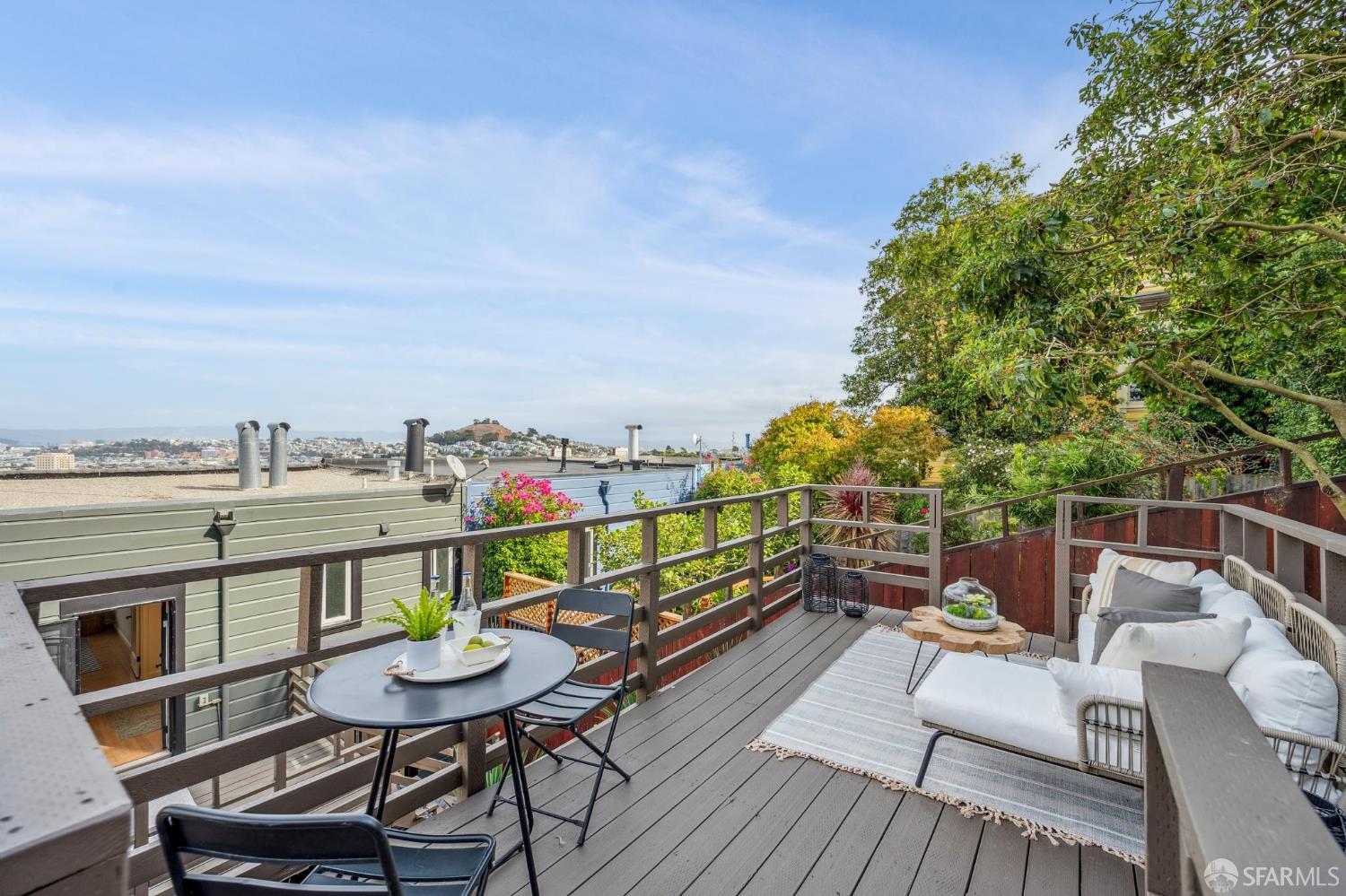 Detail Gallery Image 45 of 74 For 176 Laidley St, San Francisco,  CA 94131 - 2 Beds | 1/1 Baths