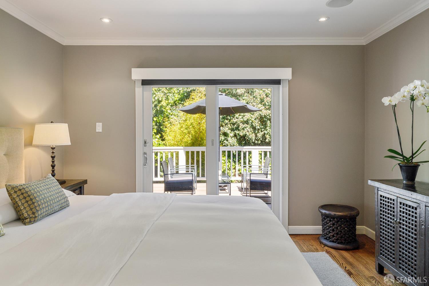 Detail Gallery Image 16 of 44 For 101 Farnum St, San Francisco,  CA 94131 - 3 Beds | 2 Baths