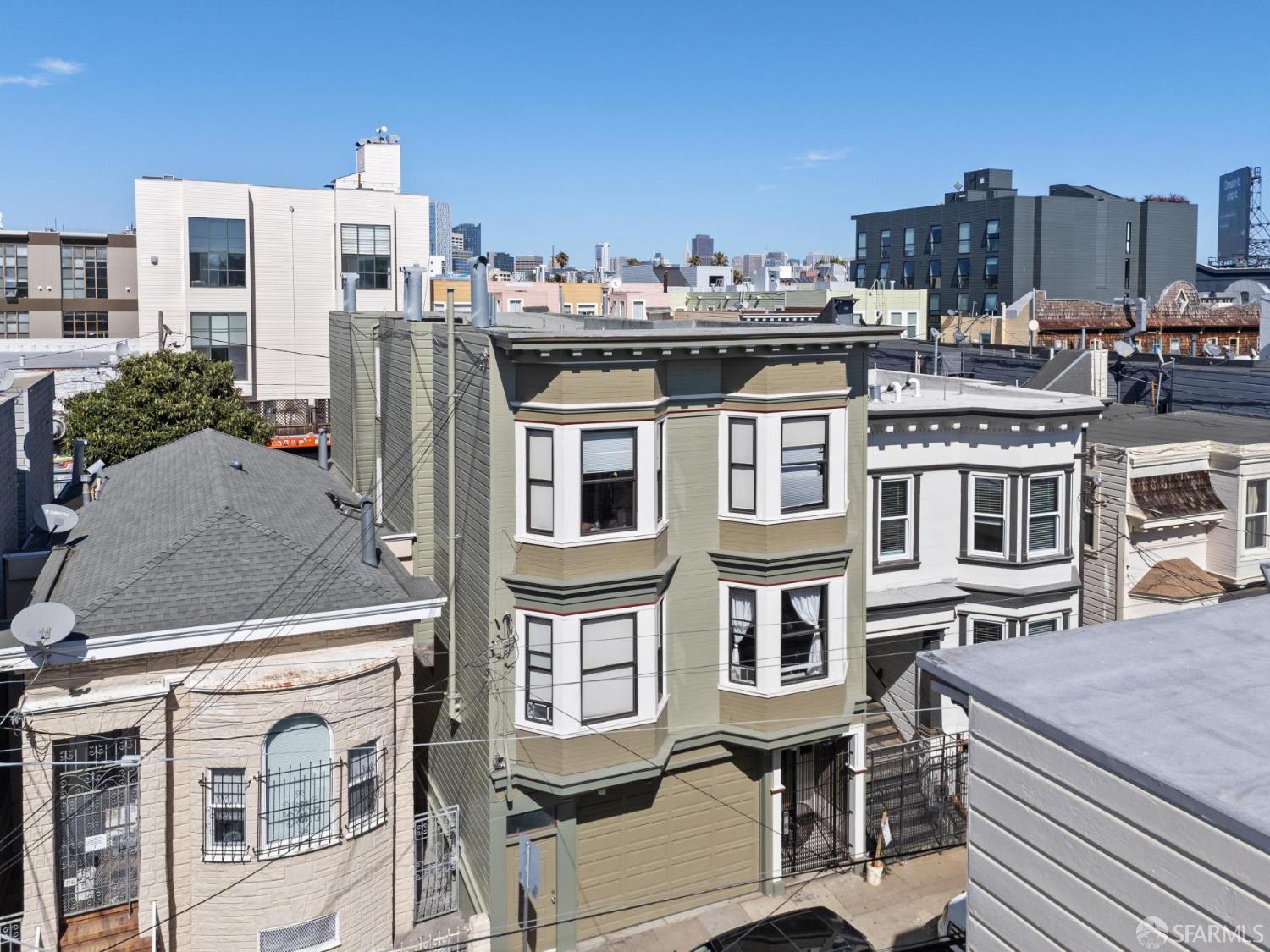 Detail Gallery Image 2 of 11 For 48 Sycamore St, San Francisco,  CA 94110 - – Beds | – Baths