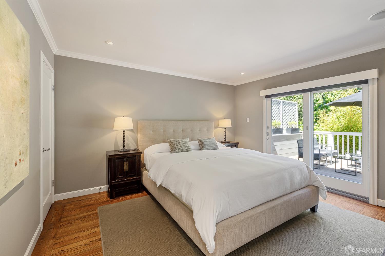 Detail Gallery Image 15 of 44 For 101 Farnum St, San Francisco,  CA 94131 - 3 Beds | 2 Baths