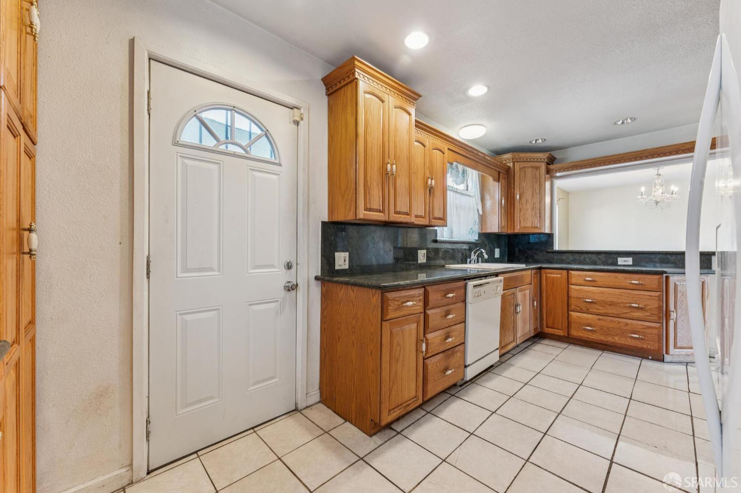 Detail Gallery Image 18 of 42 For 220 Louvaine Ave, Oakland,  CA 94603 - 2 Beds | 1 Baths