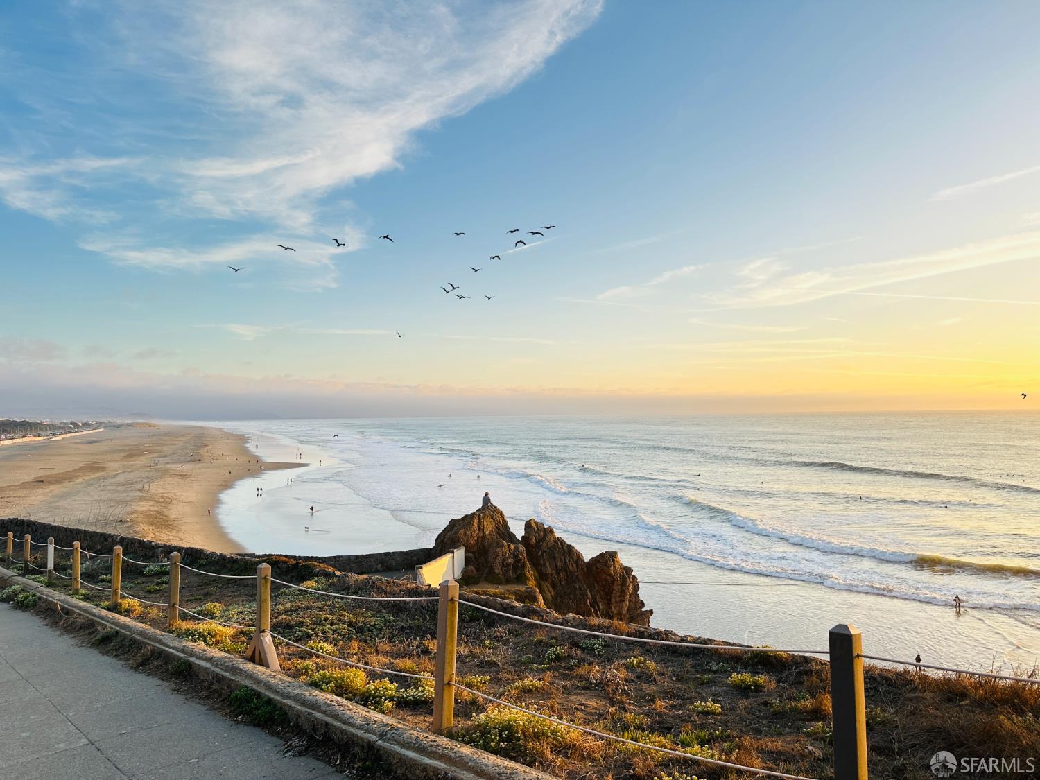 Detail Gallery Image 2 of 45 For 1746 47th Ave, San Francisco,  CA 94122 - 2 Beds | 1 Baths