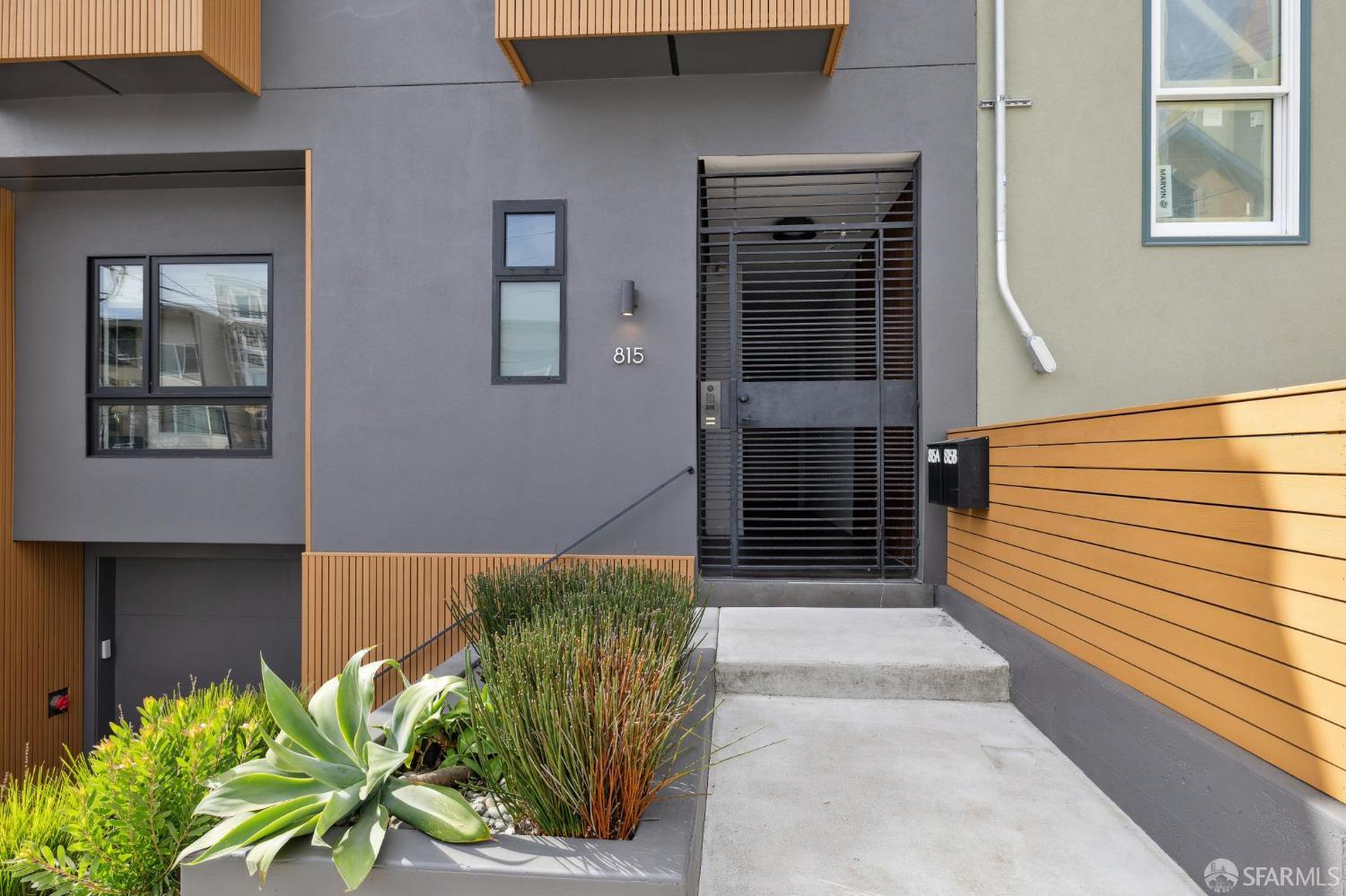 Photo #3: 425083449 Listing: Photo #3