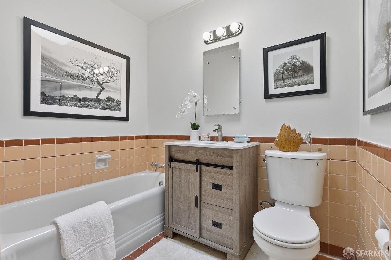 Detail Gallery Image 13 of 55 For 2087 29th Ave, San Francisco,  CA 94116 - 3 Beds | 1 Baths