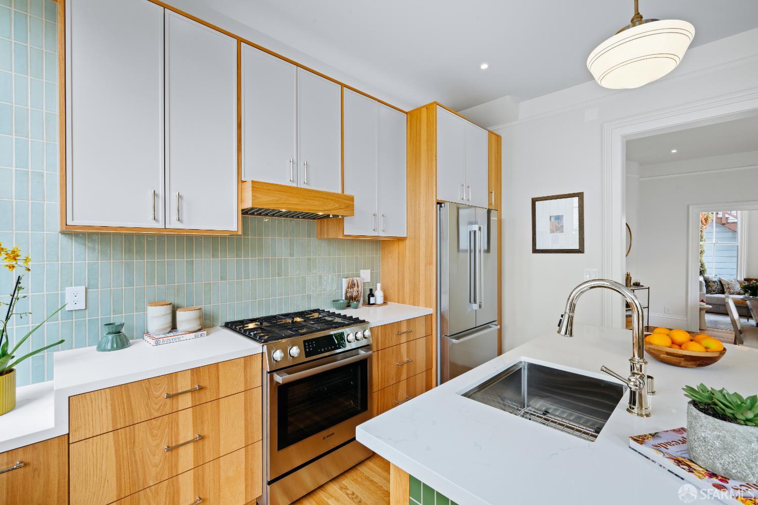 Detail Gallery Image 18 of 59 For 309 Steiner St #D,  San Francisco,  CA 94117 - 3 Beds | 1/1 Baths