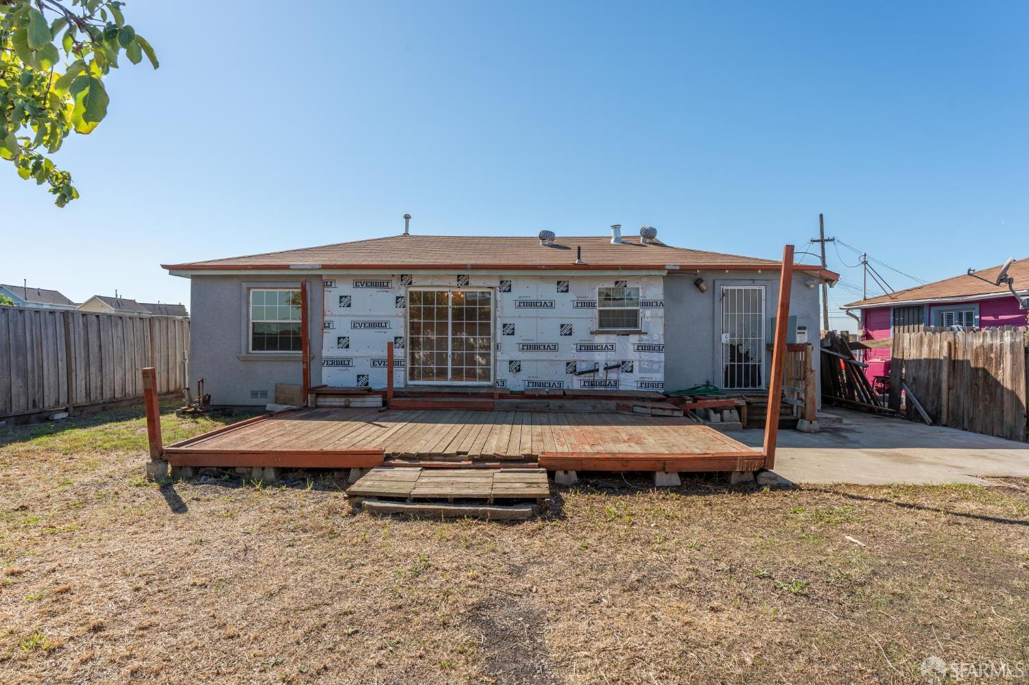 Detail Gallery Image 37 of 42 For 220 Louvaine Ave, Oakland,  CA 94603 - 2 Beds | 1 Baths