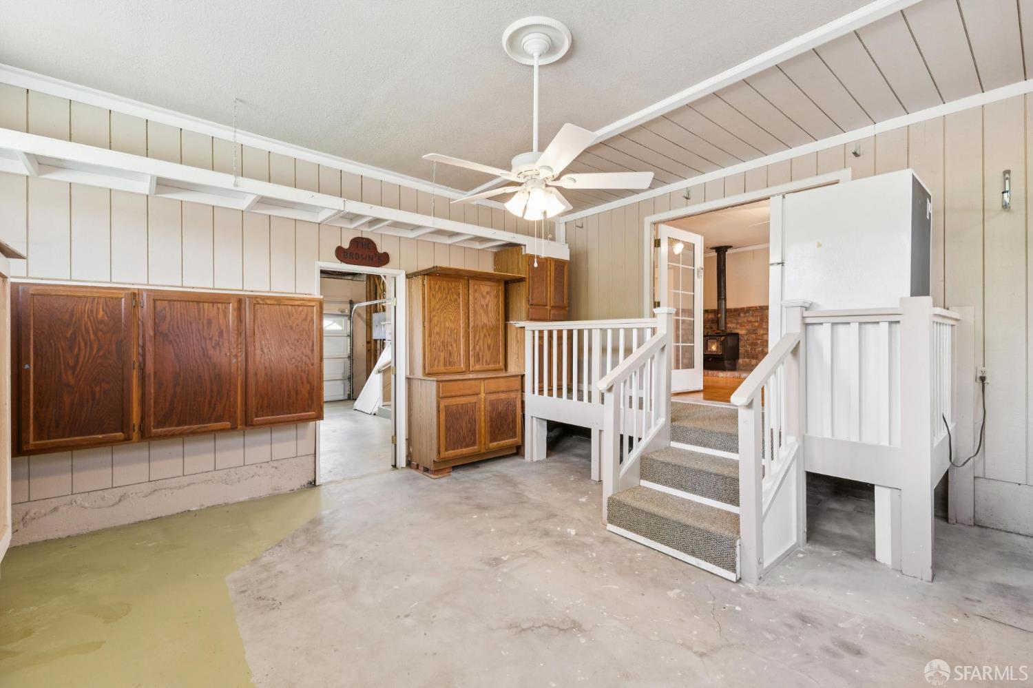 Detail Gallery Image 24 of 86 For 2 Beaumont Ct, Lafayette,  CA 94549 - 6 Beds | 3/1 Baths