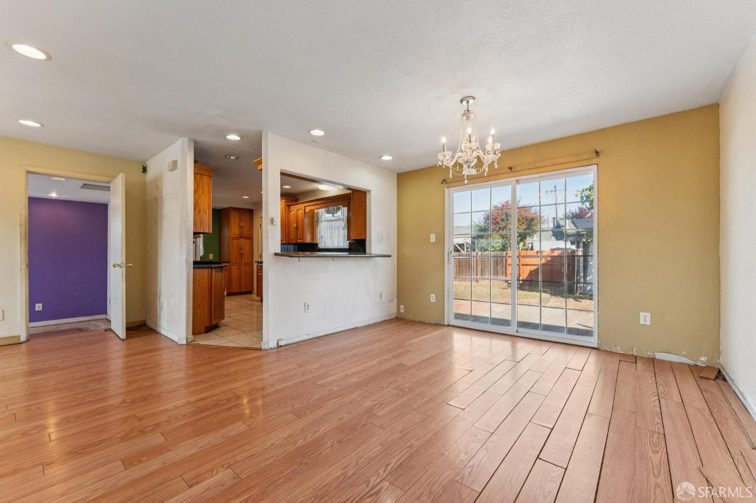 Detail Gallery Image 10 of 42 For 220 Louvaine Ave, Oakland,  CA 94603 - 2 Beds | 1 Baths