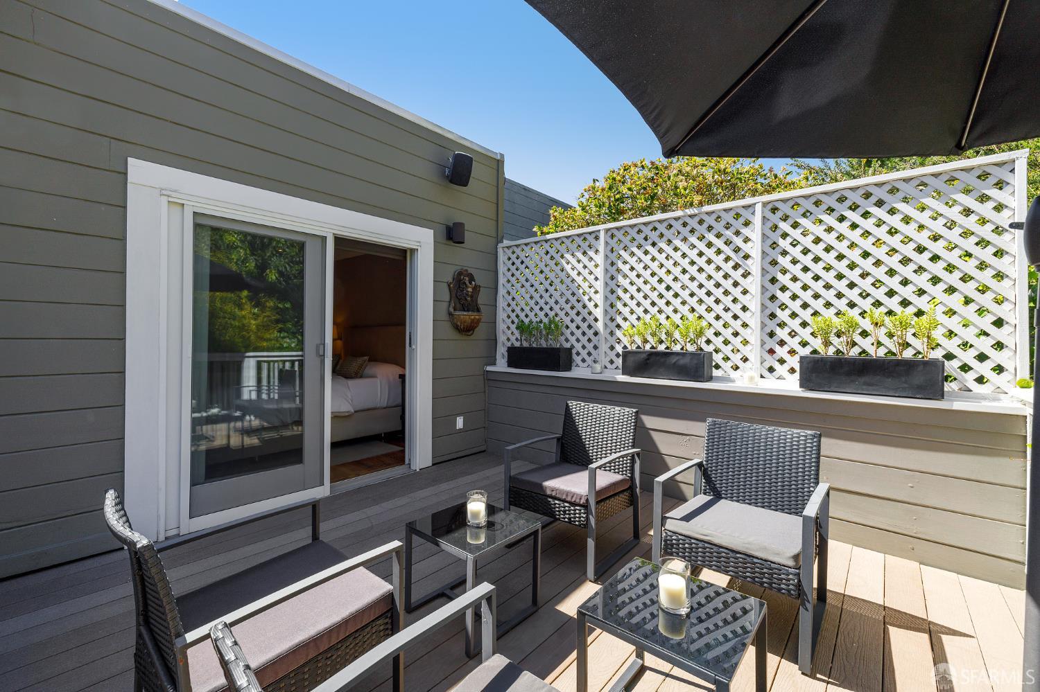 Detail Gallery Image 26 of 44 For 101 Farnum St, San Francisco,  CA 94131 - 3 Beds | 2 Baths