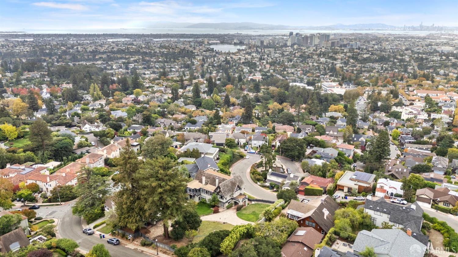 Detail Gallery Image 9 of 95 For 415 Pacific Ave, Piedmont,  CA 94611 - 6 Beds | 4/1 Baths