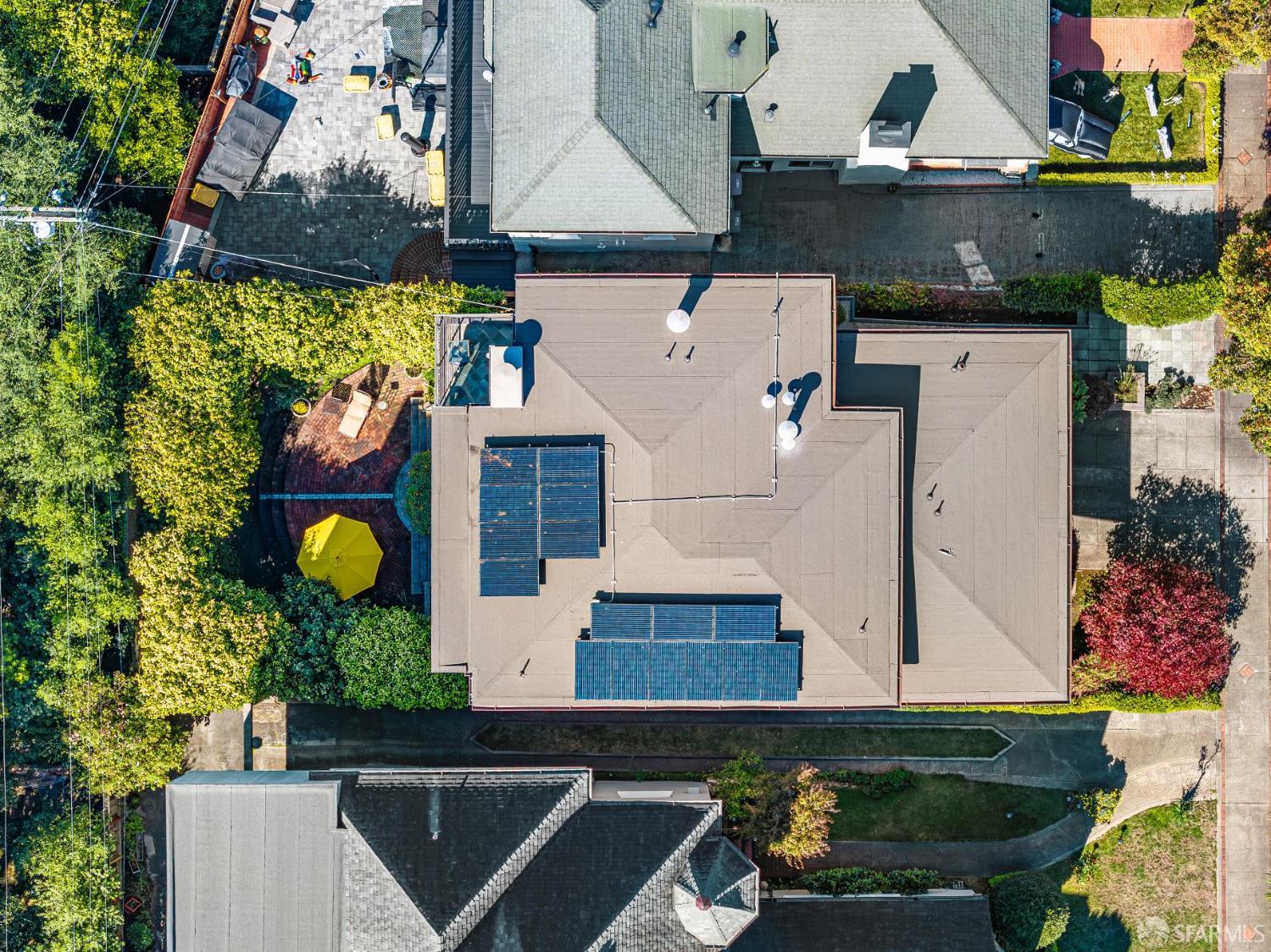 Detail Gallery Image 3 of 77 For 130 San Pablo Ave, San Francisco,  CA 94127 - 4 Beds | 3 Baths