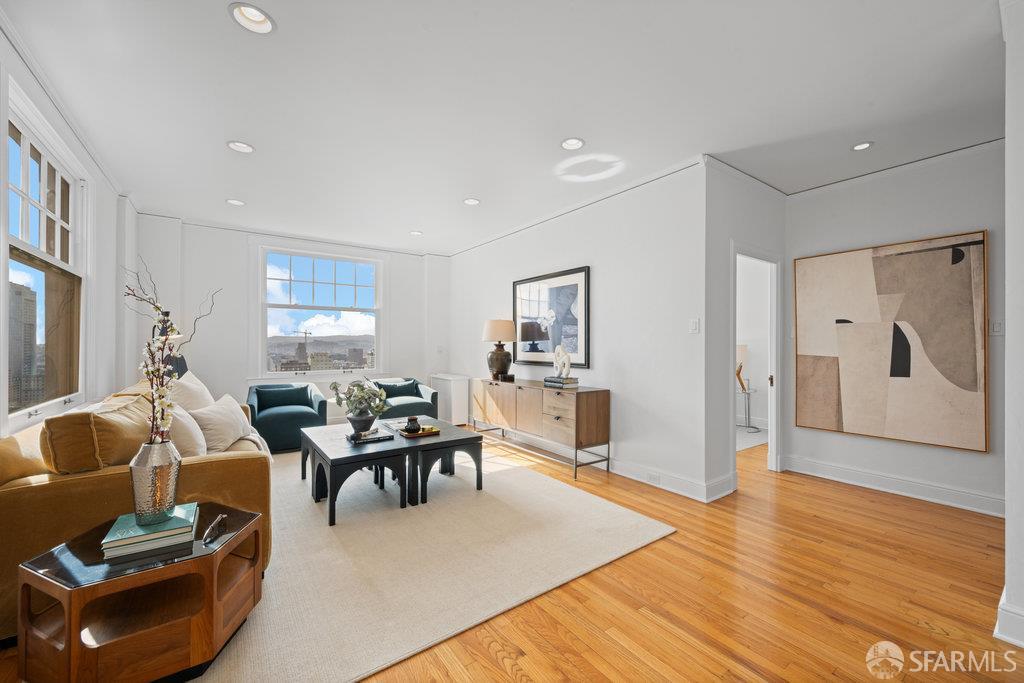 Photo #10: 425083698 Listing: Photo #10