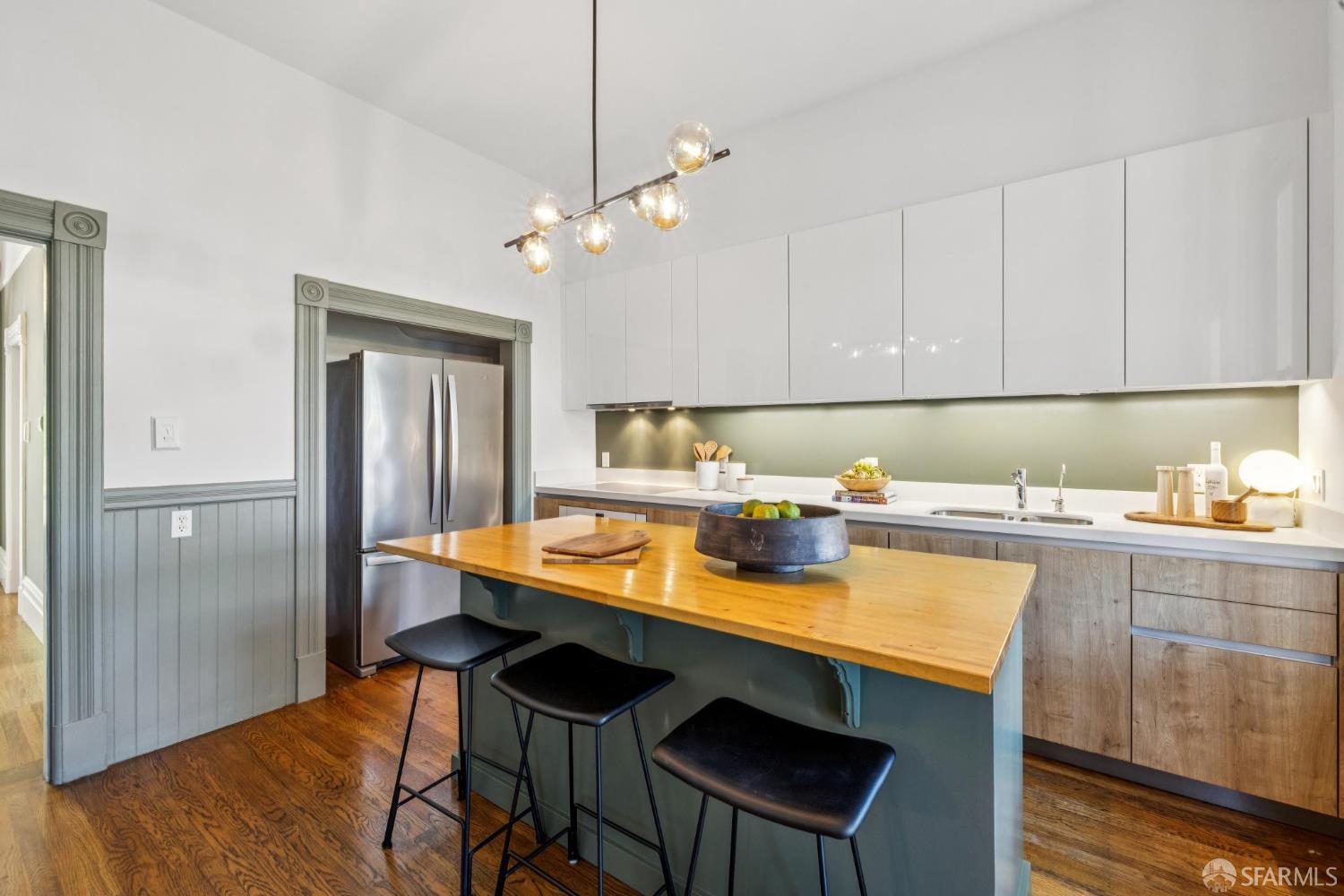 Detail Gallery Image 18 of 77 For 4106 20th St, San Francisco,  CA 94114 - 4 Beds | 3 Baths