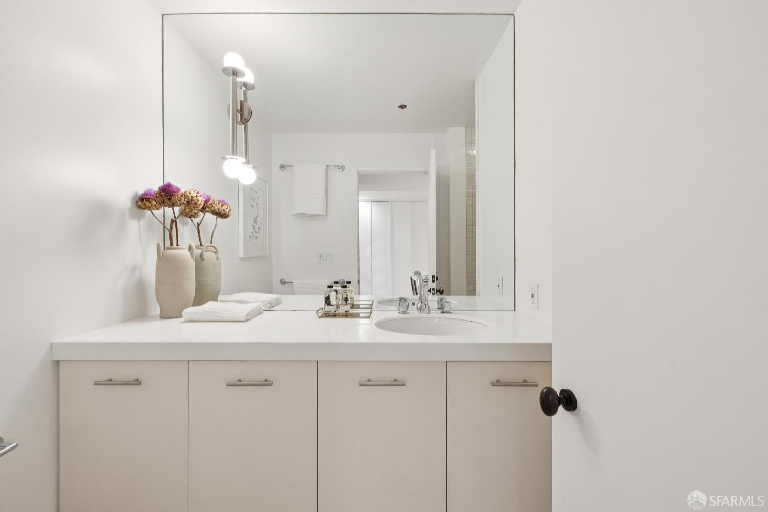 Detail Gallery Image 28 of 34 For 50 Montclair Ter, San Francisco,  CA 94109 - 3 Beds | 2/1 Baths