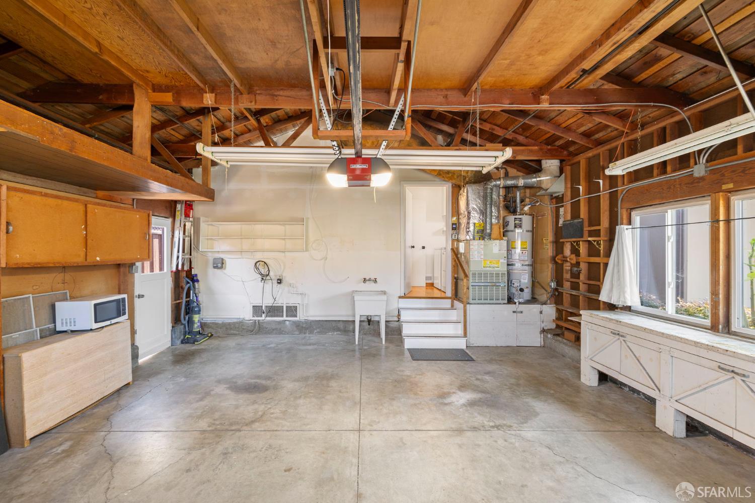 Detail Gallery Image 50 of 51 For 2595 Eaton Ave, San Carlos,  CA 94070 - 3 Beds | 2 Baths