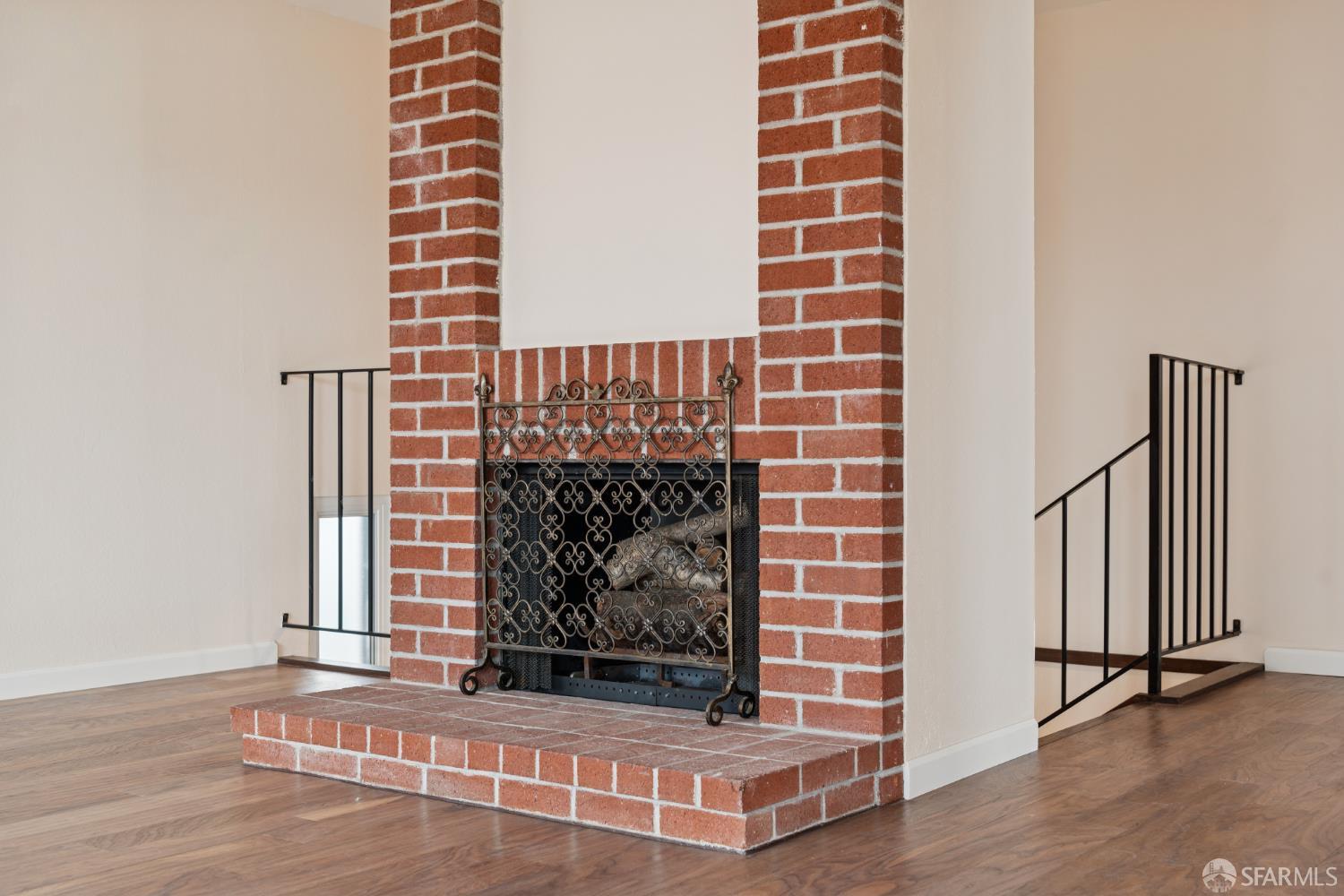 Detail Gallery Image 12 of 59 For 257 Hampshire Ct, Daly City,  CA 94015 - 5 Beds | 4 Baths