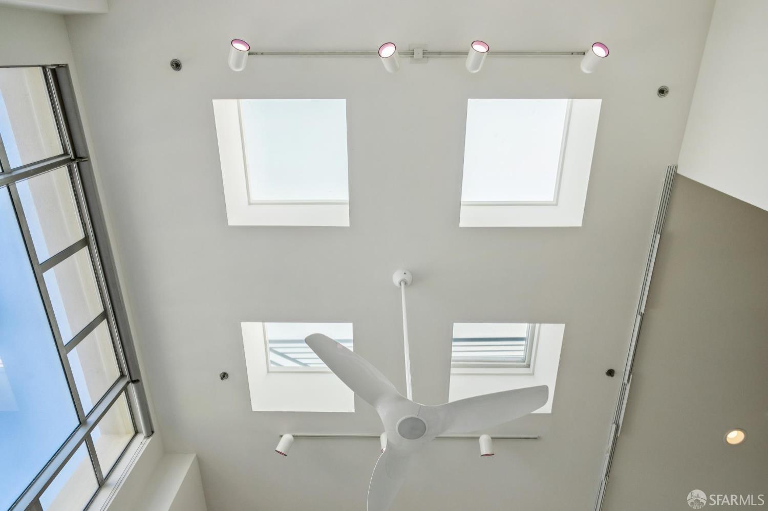 Detail Gallery Image 8 of 27 For 128 Morris St #13,  San Francisco,  CA 94107 - 1 Beds | 1/1 Baths