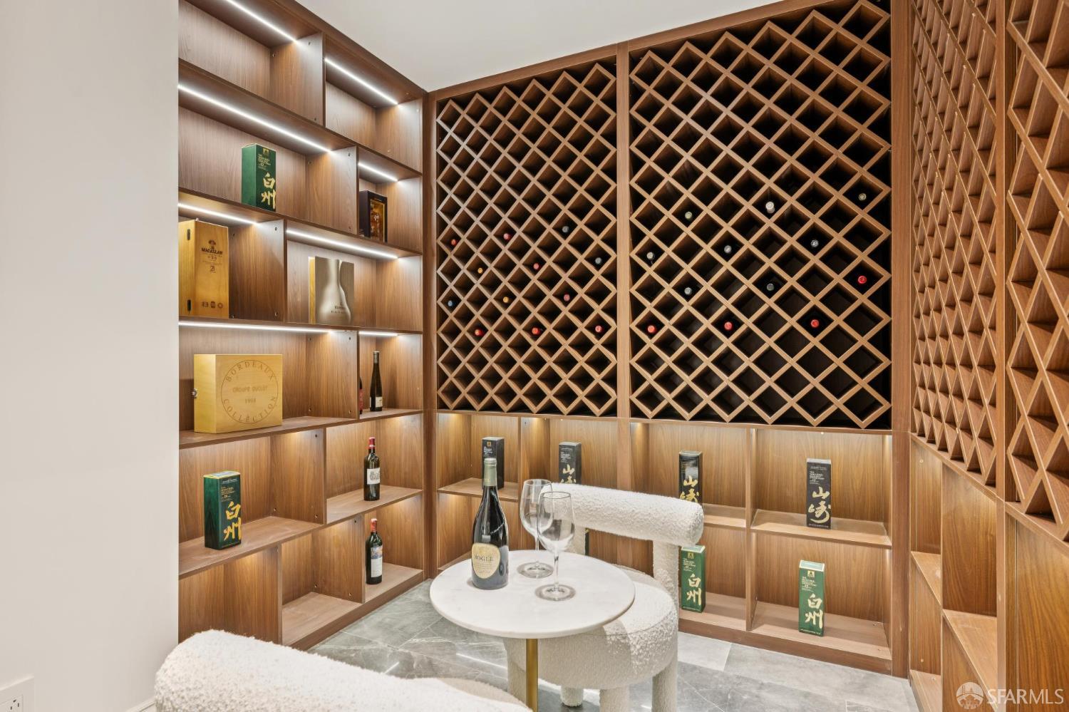 Detail Gallery Image 82 of 94 For 3300 Jackson St, San Francisco,  CA 94118 - 5 Beds | 6/2 Baths