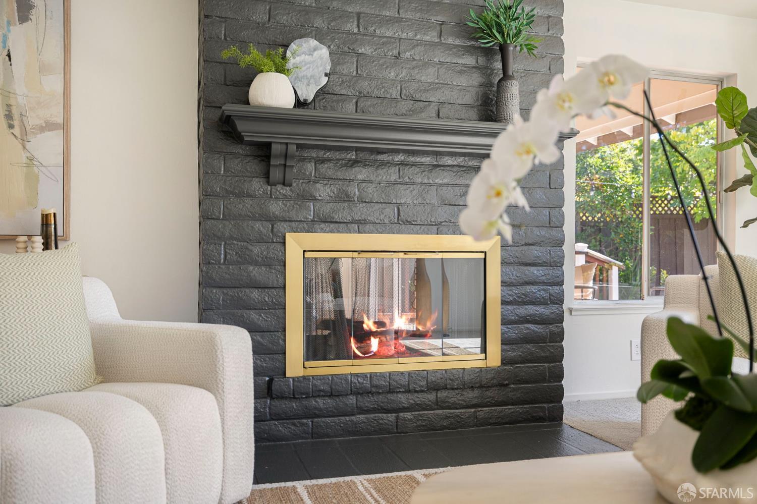 Detail Gallery Image 13 of 51 For 2595 Eaton Ave, San Carlos,  CA 94070 - 3 Beds | 2 Baths