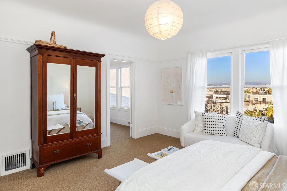 Photo #22: 425083671 Listing: Photo #22