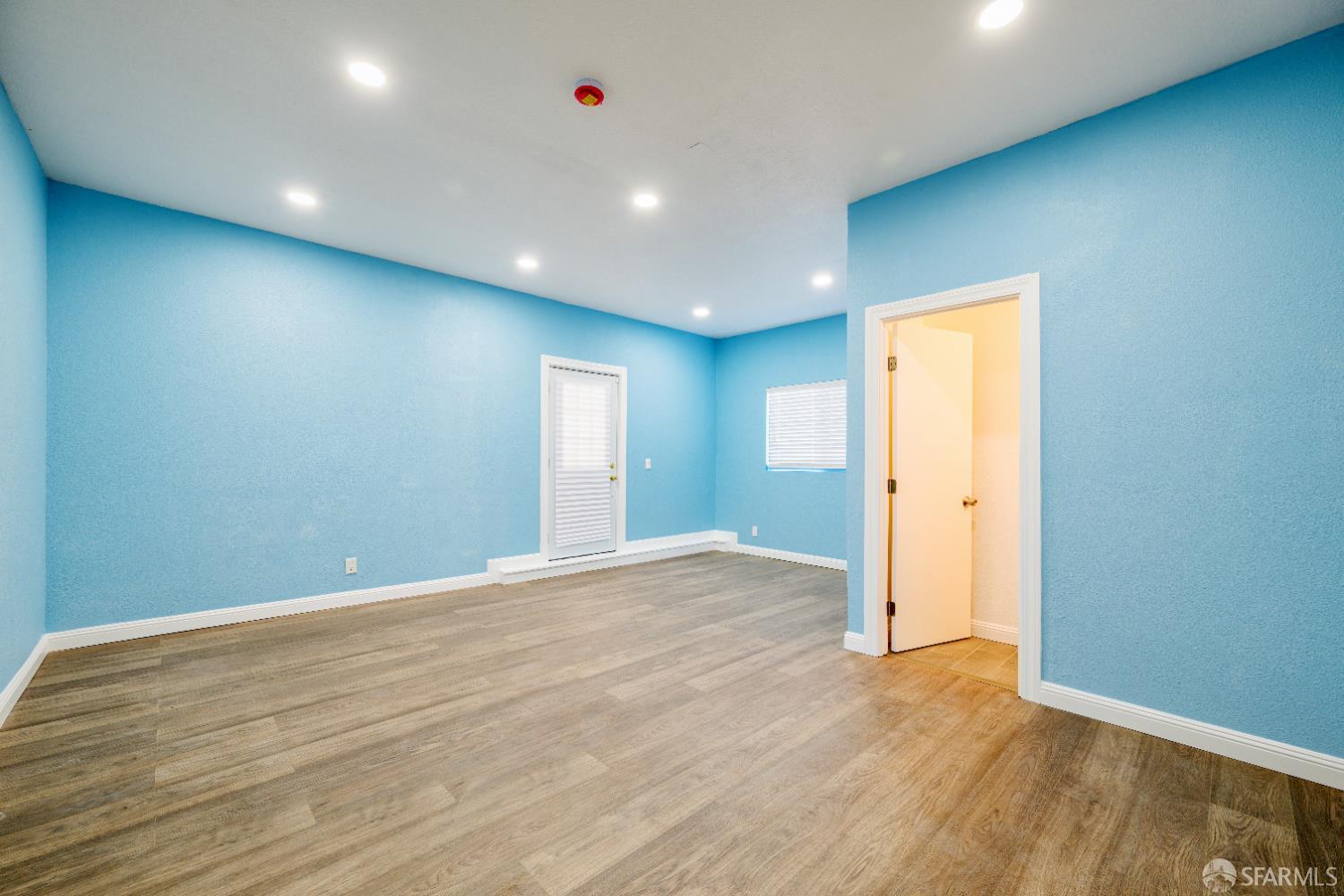 Detail Gallery Image 25 of 60 For 2275 Southwood Dr, Pittsburg,  CA 94565 - 6 Beds | 4 Baths