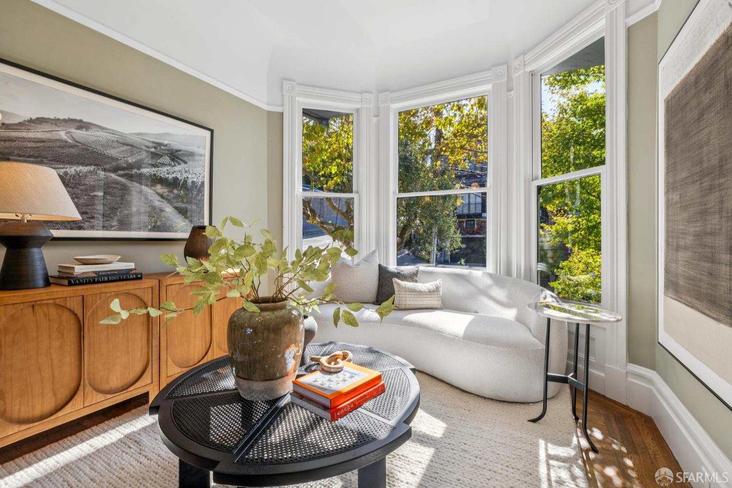 Detail Gallery Image 11 of 77 For 4106 20th St, San Francisco,  CA 94114 - 4 Beds | 3 Baths