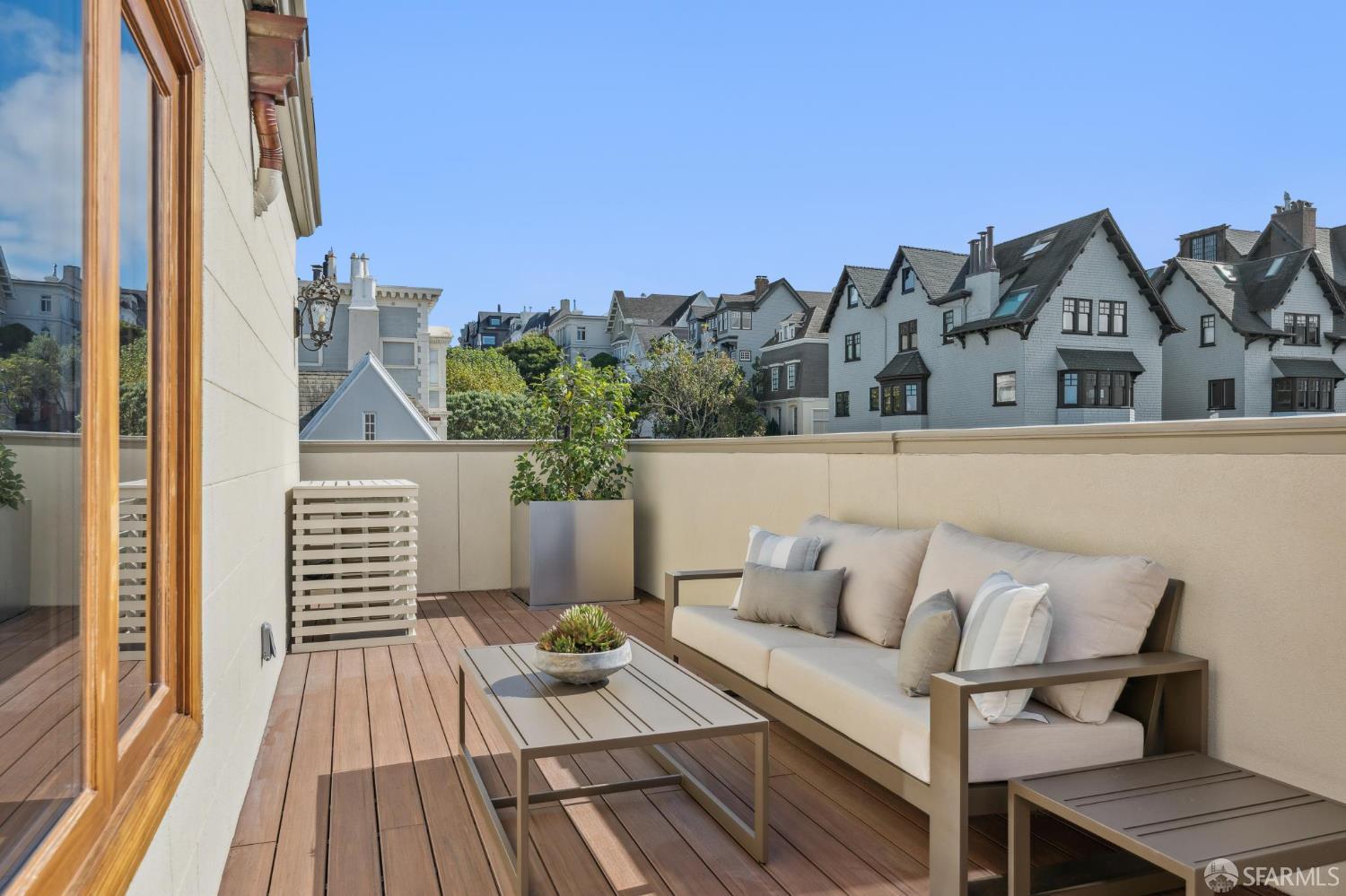 Detail Gallery Image 70 of 94 For 3300 Jackson St, San Francisco,  CA 94118 - 5 Beds | 6/2 Baths