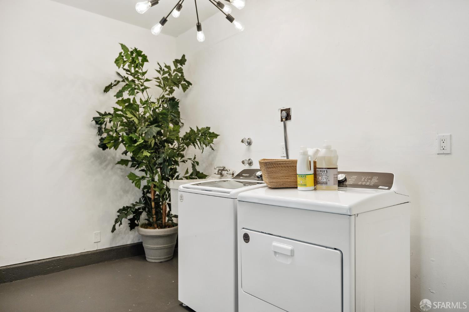 Photo #18: 425083636 Listing: Photo #18