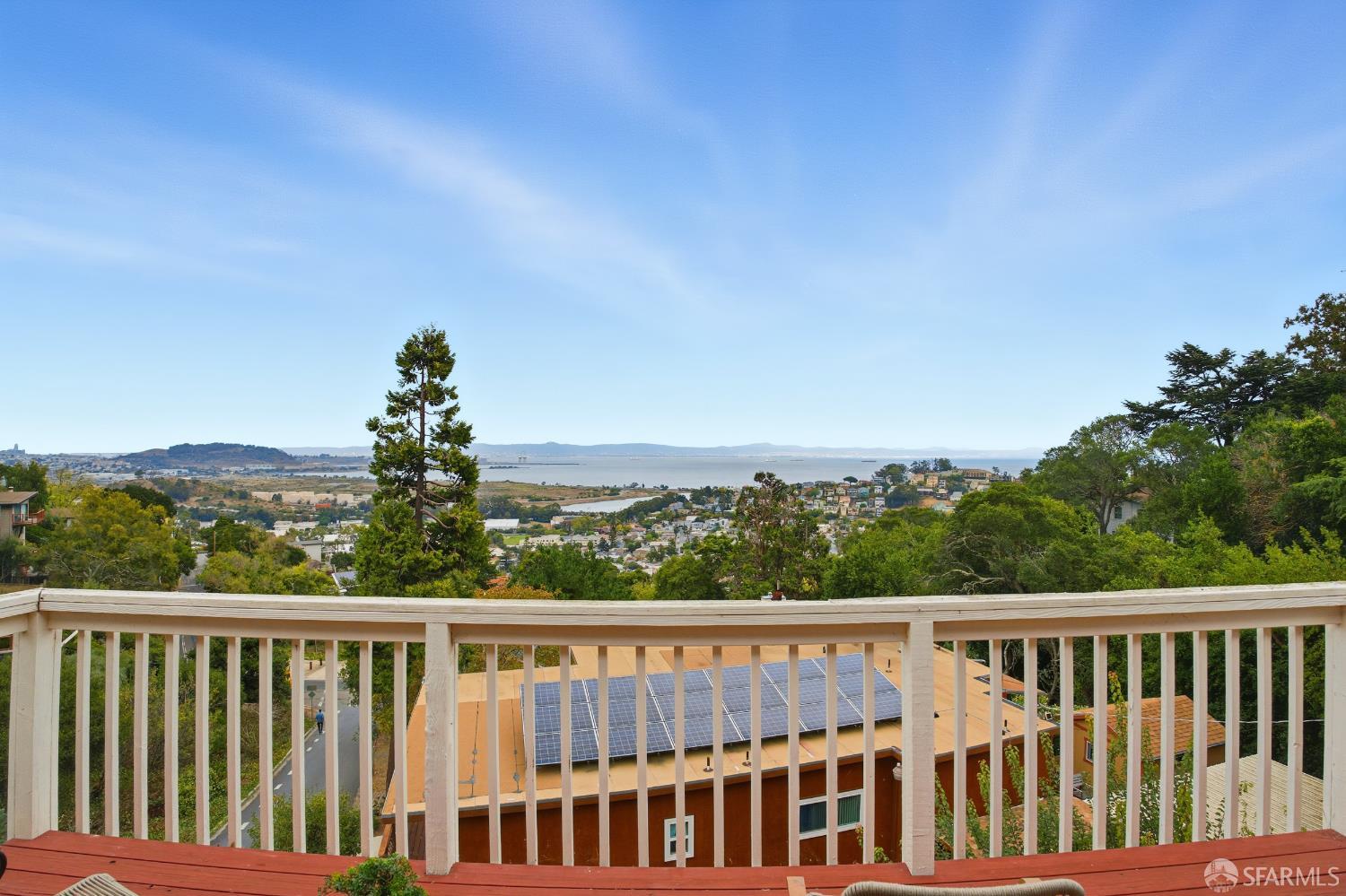 Detail Gallery Image 9 of 75 For 121 Kings Rd, Brisbane,  CA 94005 - 3 Beds | 2/1 Baths