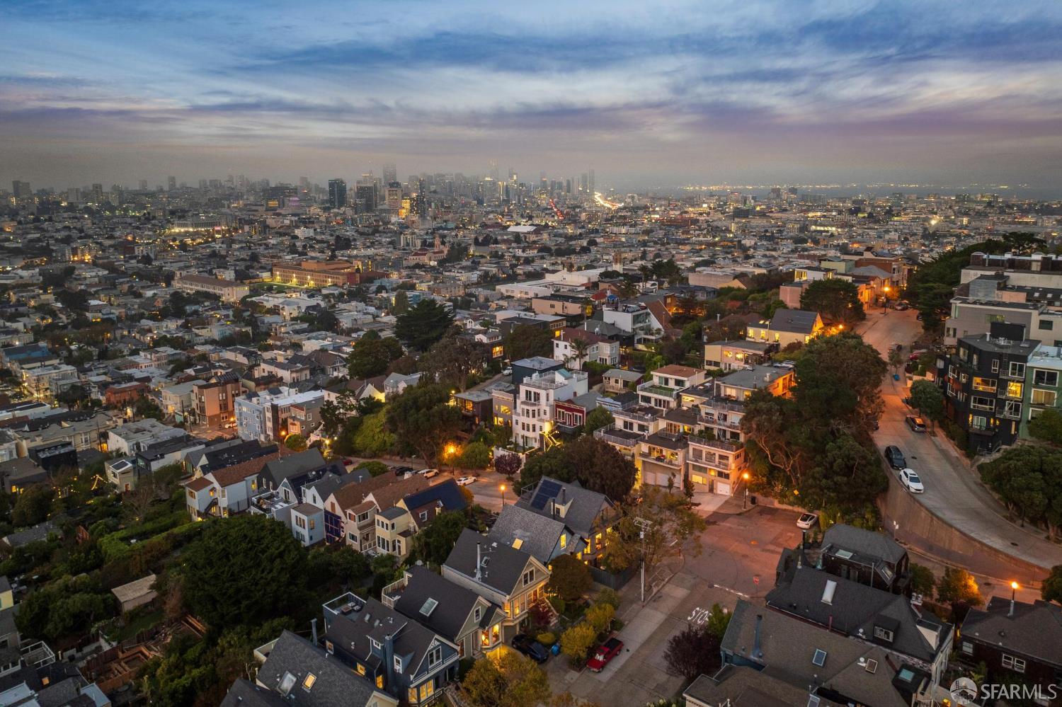 Detail Gallery Image 5 of 77 For 4106 20th St, San Francisco,  CA 94114 - 4 Beds | 3 Baths